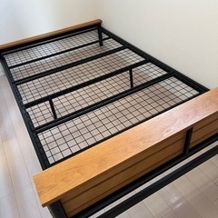 ⚠️4月中旬までの掲載⚠️家具 寝具 セミダブル ベッド 8万円相当