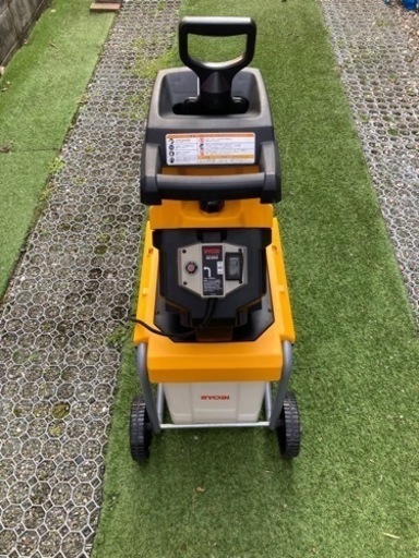 RYOBIガーデンシュレッダーGS-2010
