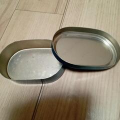レトロなアルミ弁当箱の画像