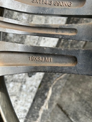 車のパーツ タイヤ、ホイール19インチアルミタイヤ