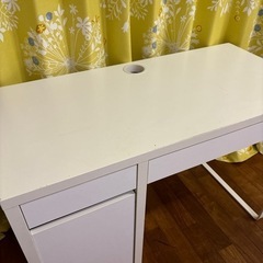 オフィス用家具 机IKEAイケアの画像