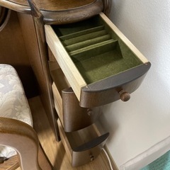 値下げ交渉可【11日まで】ドレッサーの画像