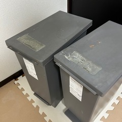 ゴミ箱　ペダル式　の画像