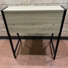 ニトリ パソコンデスク の画像