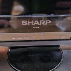 SHARP製AQUOS世界の亀山モデル40インチテレビの画像