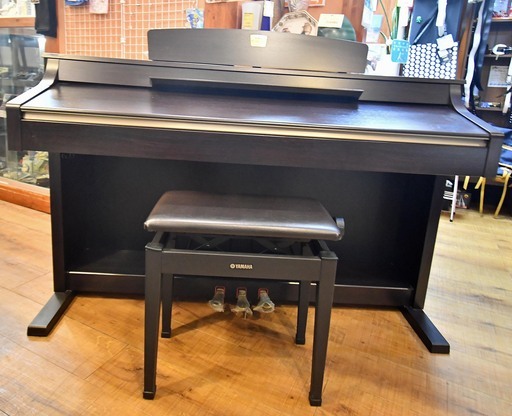 ●近郊配送可(^^♪●ヤマハ　電子ピアノ　クラビノーバ　CLP-330　中古品●相模原　横浜　神奈川●YAMAHA●