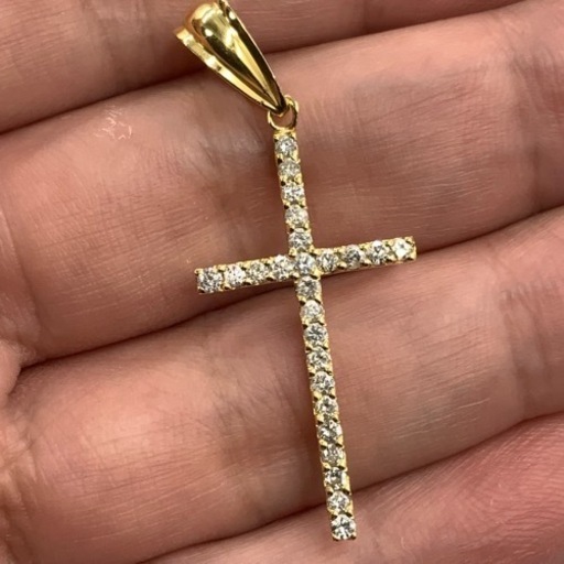 売り切れました。K18 18金　ダイヤモンド　クロスペンダント　1.9g ダイヤ　0.5ct