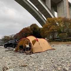 キャンプのテント　の画像