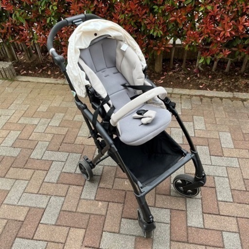 お取引予定者決定！！コンビ　ベビーカー　AttO 子供用品 ベビー用品 ベビーカー、バギー
