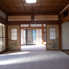 潮来市永山　売戸建780万　霞ケ浦まで徒歩1分　永山西のバス停も徒歩1分　土地254.38㎡　建物133.31㎡（5LDK)駐車スペース約3台　 - 不動産売買（マンション/一戸建て）