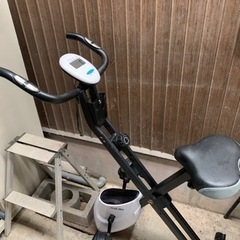エアロバイク　フィットネス、トレーニング