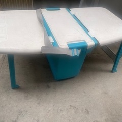 テーブルになるクーラーボックス