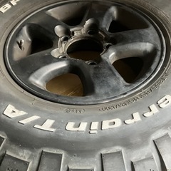 車のパーツ タイヤ、ホイール