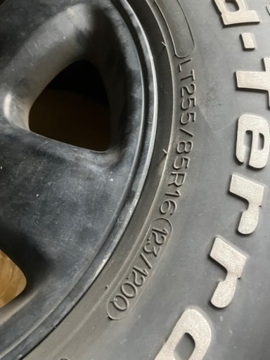 車のパーツ タイヤ、ホイール