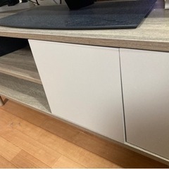 テレビ台の画像