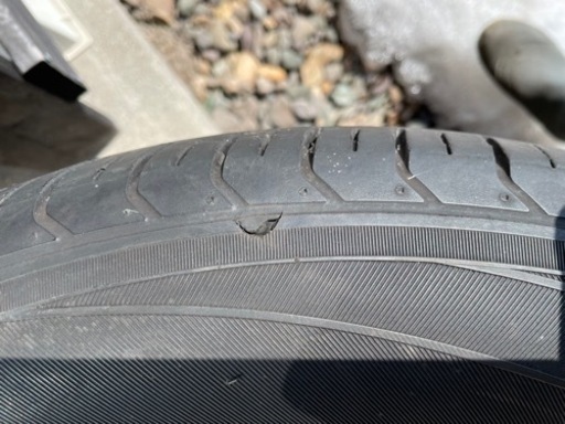 車のパーツ タイヤ、ホイール