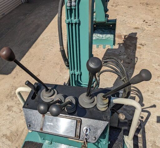 鹿児島発 ハニックス ユンボ H08