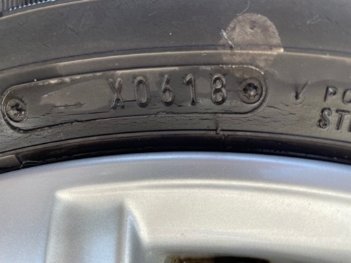 車のパーツ タイヤ、ホイール