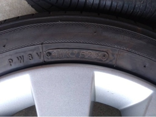 車のパーツ タイヤ、ホイール