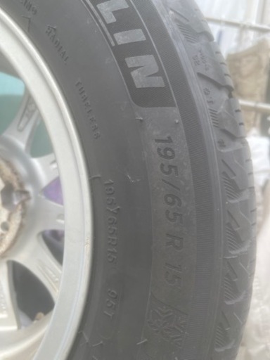 ミシュラン冬タイヤ195/65  R15