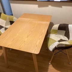 ダイニングテーブル