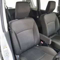 小回りも聞く便利なコンパクトカー(o^―^o)ﾆｺの画像