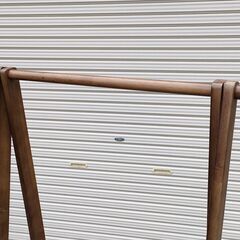 商談中ニトリ【木製ハンガーラック】ダークブラウン 洋服掛け の画像