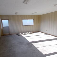 仲介手数料なし　那須塩原市　貸ビル3階建　敷地2,200㎡　大型車庫付　国道4号から5分　9m道路接道 - 那須塩原市