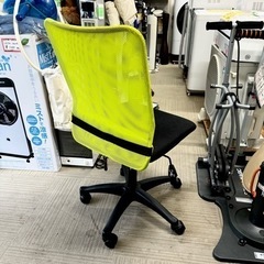 【超美品‼️】ロッキング機能付き♪ 昇降オフィスチェア キャスター付き事務椅子 回転チェア メッシュ生地ライムグリーン♪の画像