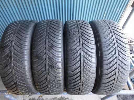グッドイヤー　Vector4Seasons　185/60R15　4本　9.5分溝2本と9分溝2本　程度良好！
