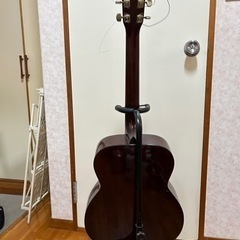 Morris ギター、ギタースタンド付きの画像