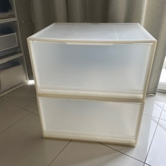 無印良品の衣装ケースクリア