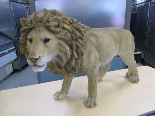 【引き取り限定】ライオン　ガーデンオーナメント　置物　オブジェ　庭