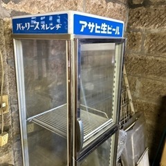 企業もの　古い冷蔵庫の画像
