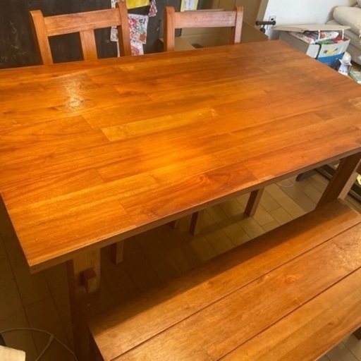 家具　ダイニングテーブル