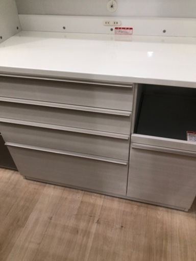 多数収納！高橋木工所のレンジボードのご紹介です