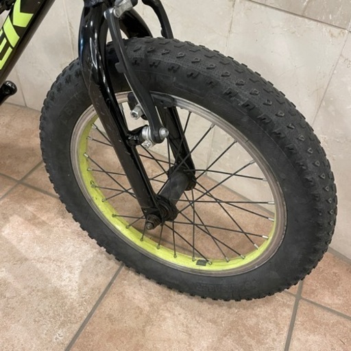 子供用自転車　トレック　precaliber 16インチ　キッズバイク　定価4.2万円