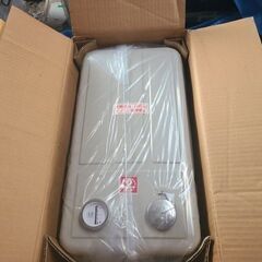 新品未使用　石油燃焼器具用油タンクの画像