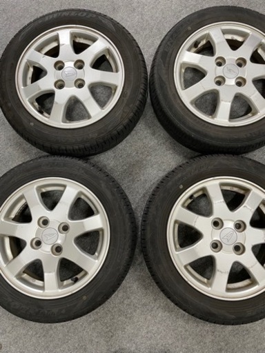 車のパーツ タイヤ、ホイール