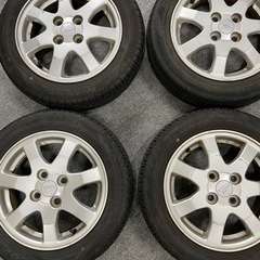 車のパーツ タイヤ、ホイール