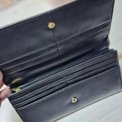 かわいい猫　長財布の画像