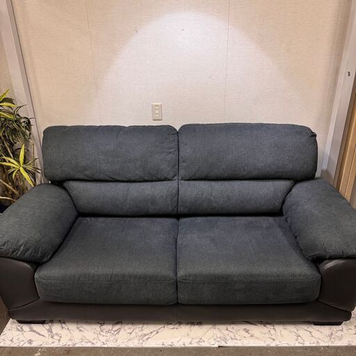  16684  NITORI ハイバック2人掛け布張りソファ　   ◆大阪市内・東大阪市他 5,000円以上ご購入で無料配達いたします