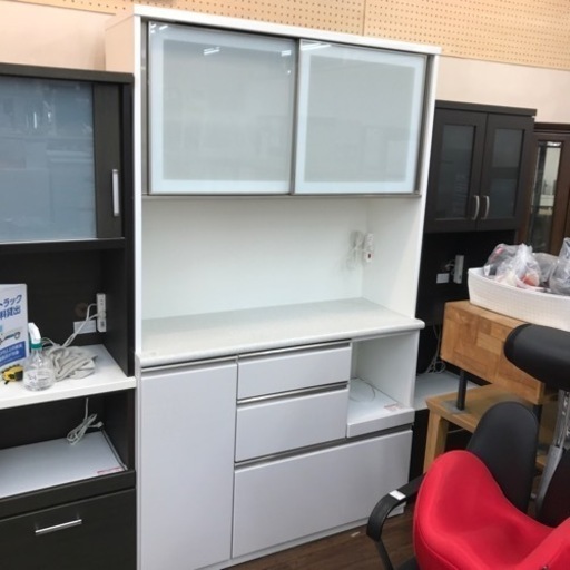 ニトリ 2枚扉レンジボード