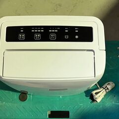 コンプレッサー式 大容量除湿器 ベルソス AR-30HC SUGGEST 2020年製 ~24畳用 除湿量 11.4L 中古動作品 クリーニング済みの画像