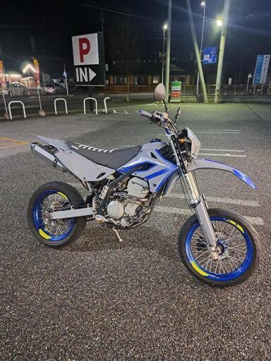 Dトラッカー250 モタード