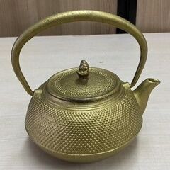 鉄瓶　南部鉄器？　黄金色　全高19㎝　20×16㎝　金運上昇　縁起物の画像