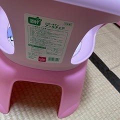子供イスの画像