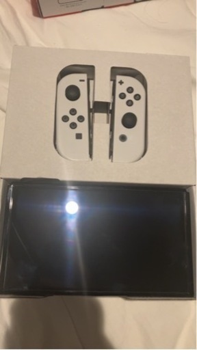 ニンテンドースイッチ有機el(スマブラ、ポケモンなどDLソフト付)