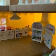 シルバニアファミリー あかりの灯る大きなお家 その他家具付の画像