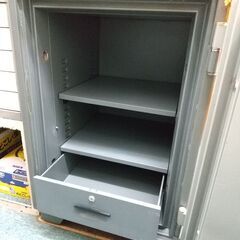 耐火金庫 イトーキ製 オフィス 店舗用の画像